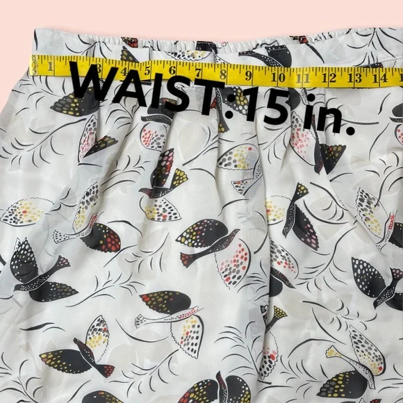 Old Navy Womens Skirt Small S Short White Black Bird Lined Elastic Waist - Picture 2 of 8
